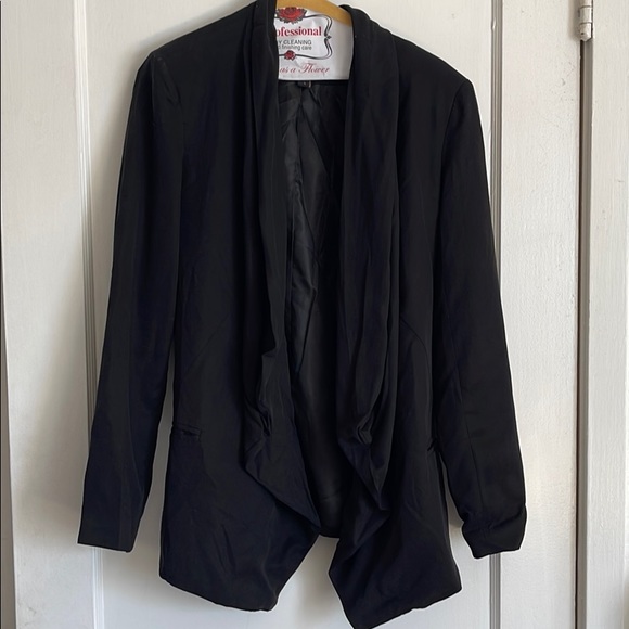 Wink Jackets & Blazers - Blazer Cardi!